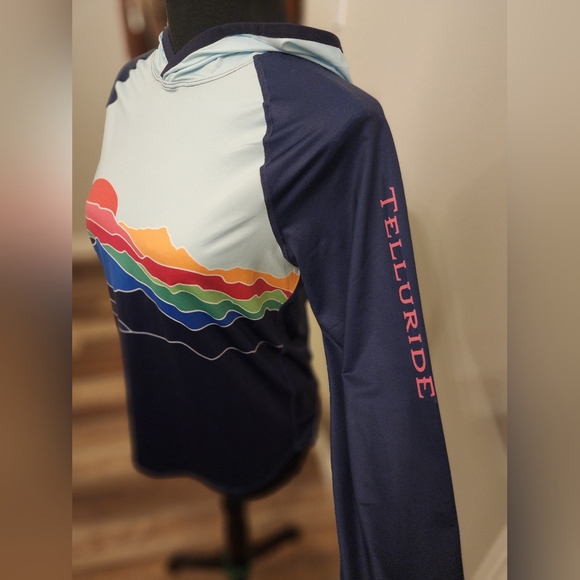 Krimson Klover Colorful Mountain Graphic Long Sleeve Shirt, size XS - Picture 2 of 8